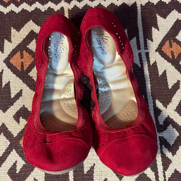 dexflex comfort scrunch flats